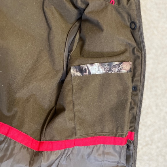 Mossy Oak Women’s Camouflage Puffer Coat with Faux Fur - Picture 7 of 11